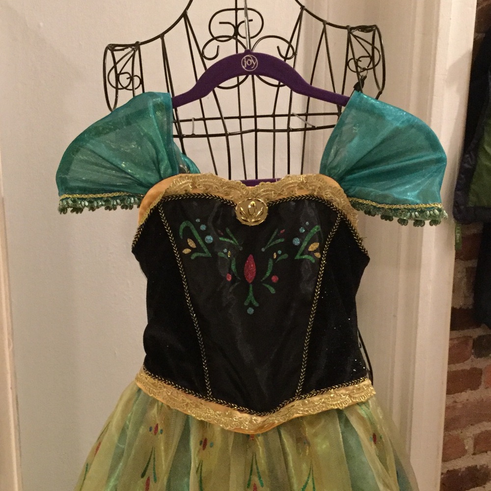 Princess Anna Dress... EUC